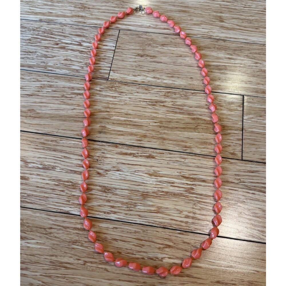 Sarah Coventry Necklace 17” Long Peach Coral Orange Molded Plastic VTG 70s